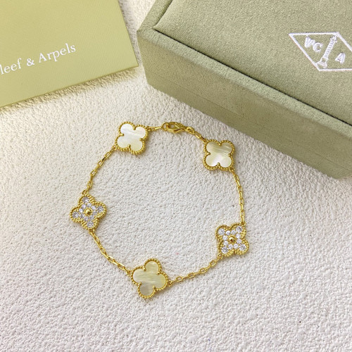 Women's Fashion Classic Bracelet Hand Decorative Bangle Versatile Accessory