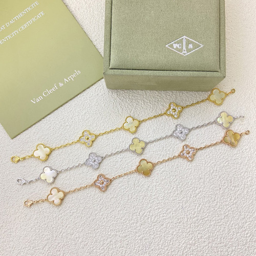 Women's Fashion Classic Bracelet Hand Decorative Bangle Versatile Accessory