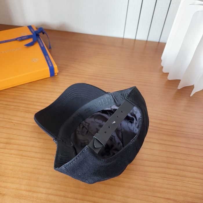 Men Women Classical Baseball Cap Visor Sun Hat Summer Headwear Peaked Cap Unisex