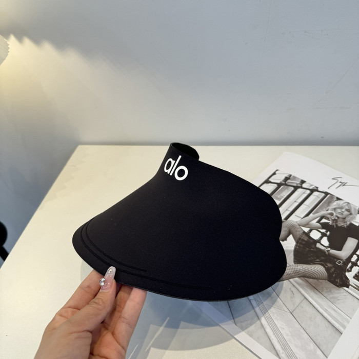 Men Women Classical Baseball Cap Visor Sun Hat Summer Headwear Peaked Cap Unisex