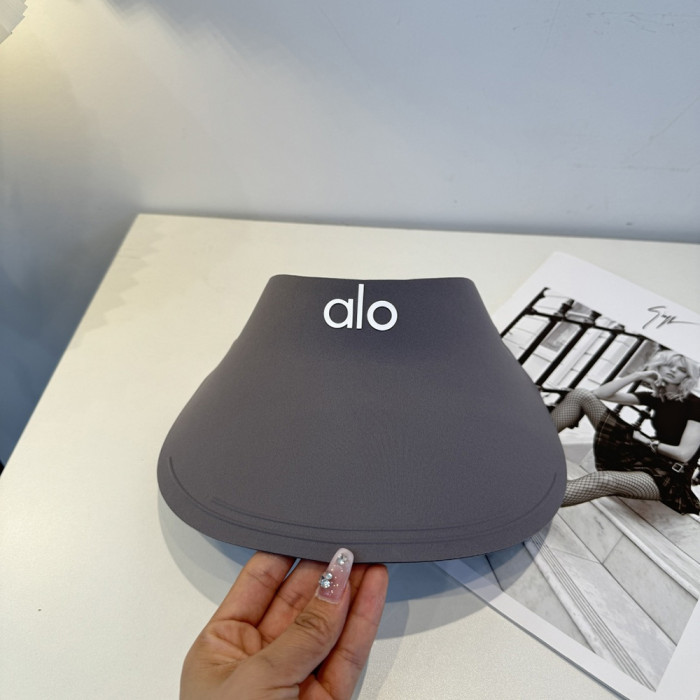 Men Women Classical Baseball Cap Visor Sun Hat Summer Headwear Peaked Cap Unisex