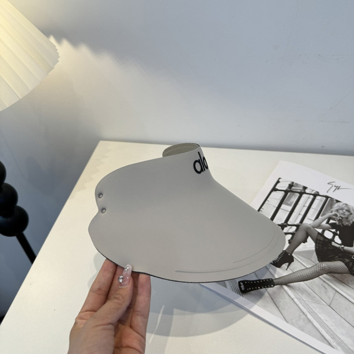 Men Women Classical Baseball Cap Visor Sun Hat Summer Headwear Peaked Cap Unisex