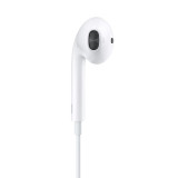 iPhone EarPods with 3.5 mm Headphone Plug