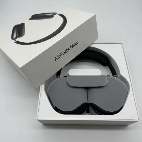Apple Metal AirPods Max with Holes